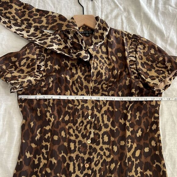Lafayette 148 New York 100% Silk Blouse Neck Tie Button Down Animal Print Size 4 - Picture 7 of 8